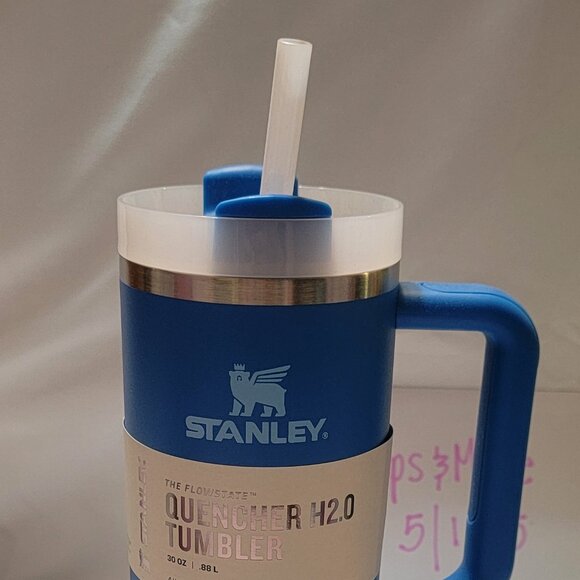 Stanley Cold Cup Tumbler 30oz. - Picture 3 of 3